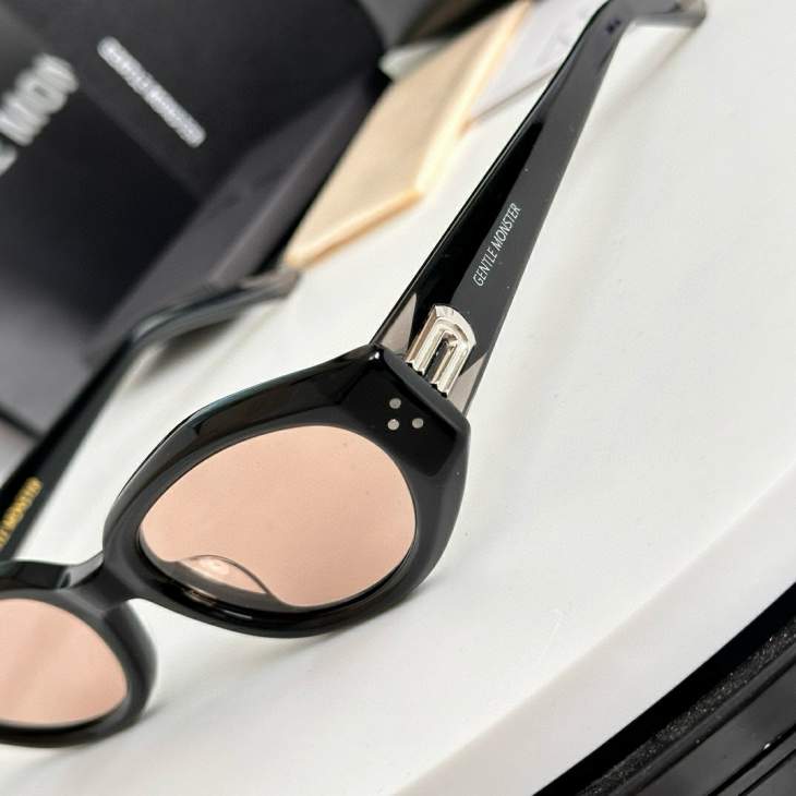 Picture of Gentle Monster Sunglasses _SKUfw58597081fw